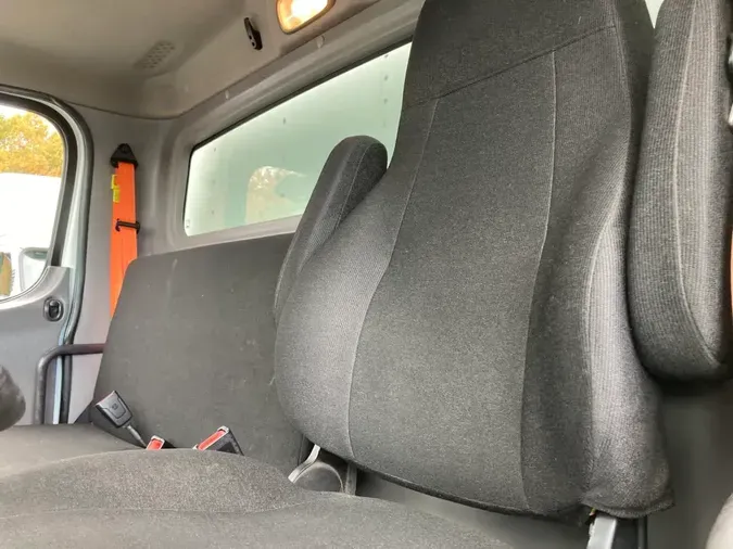 2020 FREIGHTLINER/MERCEDES M2 106280c5ee5129dde301369b9360e026268