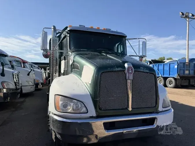 2012 KENWORTH T370