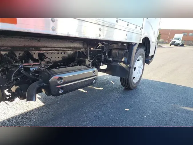 2019 HINO 195