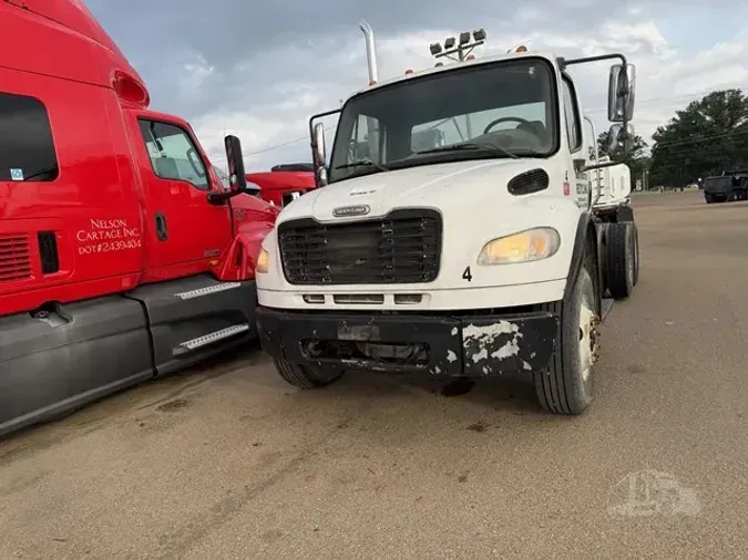 2005 FREIGHTLINER BUSINESS CLASS M2 106280f14e01589909b53995fb6dd6997b4