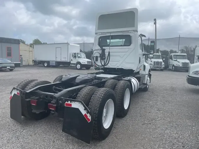 2019 NAVISTAR INTERNATIONAL LT625 DAYCAB T/A