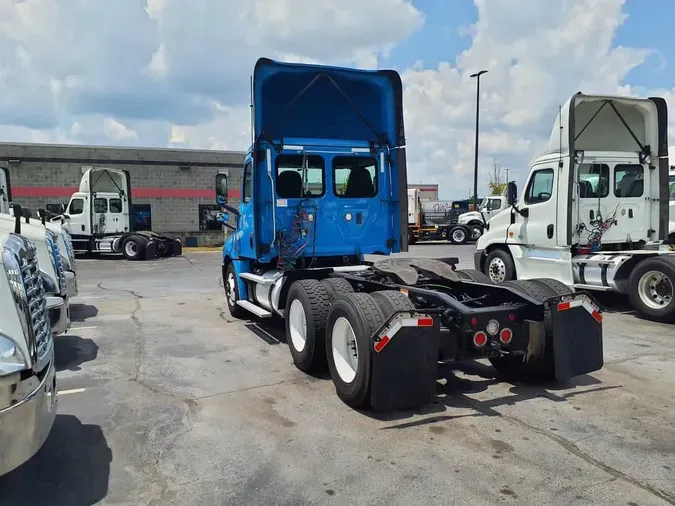 2019 FREIGHTLINER NEW CASCADIA PX12664