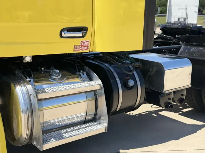 2021 Peterbilt 579