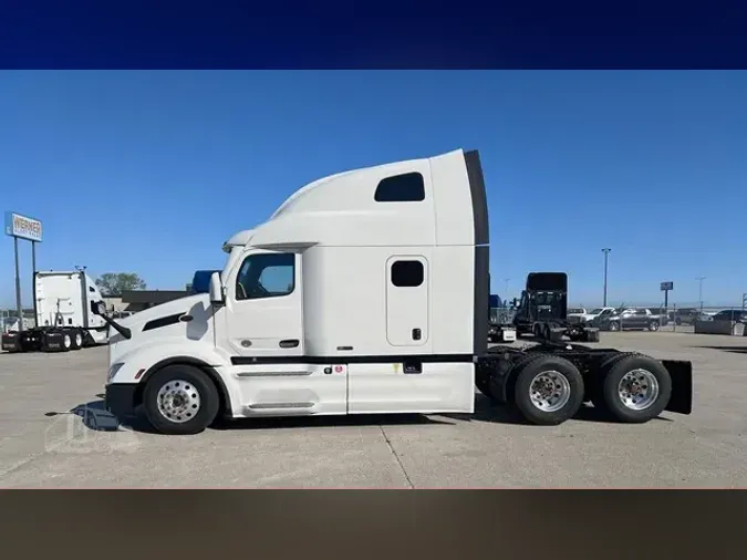 2022 PETERBILT 579