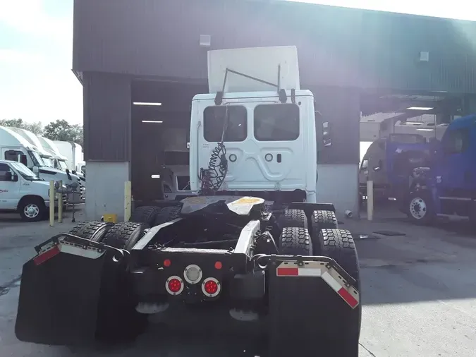 2019 FREIGHTLINER NEW CASCADIA PX12664