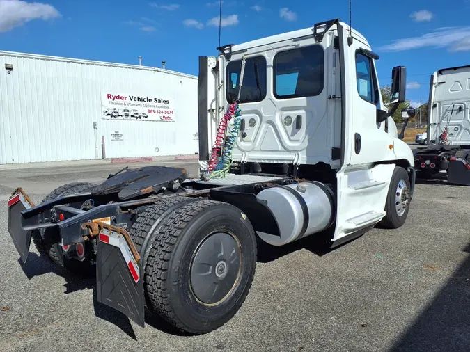 2018 FREIGHTLINER/MERCEDES CASCADIA 125