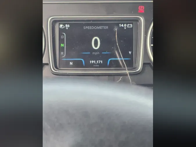 2019 NAVISTAR INTERNATIONAL RH613 DAYCAB S/A