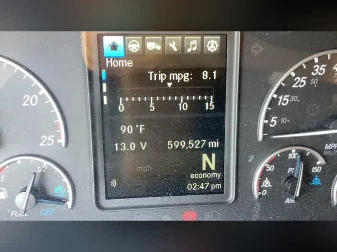2022 Freightliner Cascadia 126