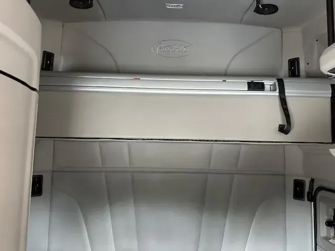 2022 Peterbilt 579