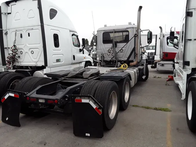 2017 MACK TRUCKS, INC. CXU600