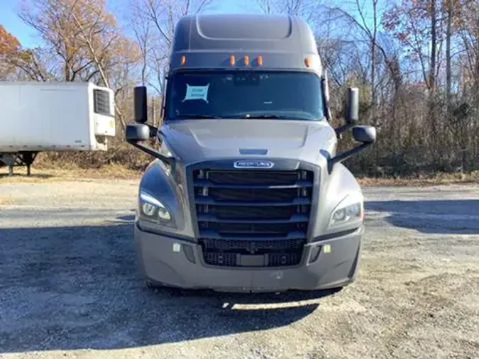 2023 Freightliner Cascadia