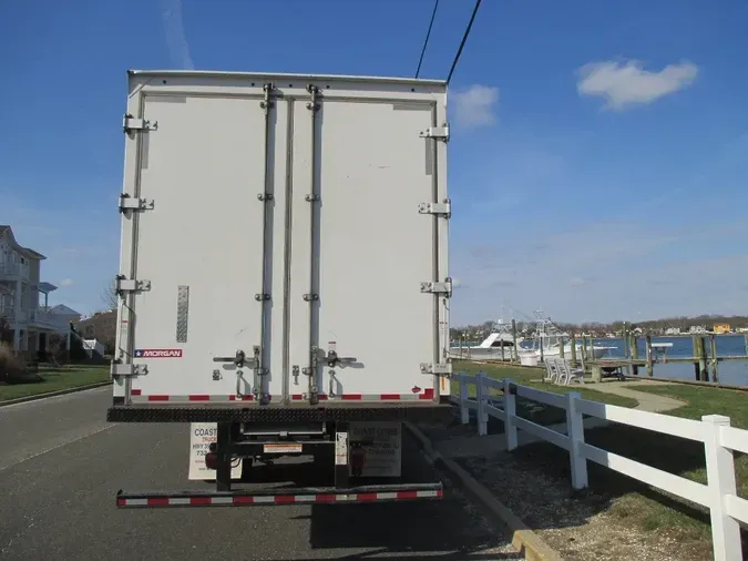 2019 INTERNATIONAL 4300