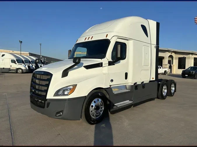 2021 Freightliner Cascadia
