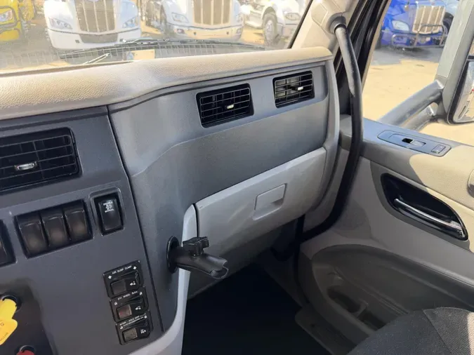 2018 Peterbilt 57928412b2c0f287bb1d664989fdf3ec3e3