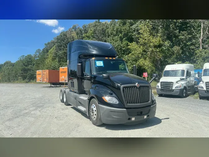 2022 International LT625284193e81da4c34ea2c12ff281c674aa