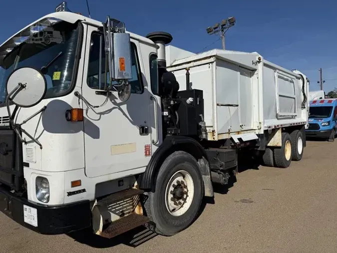 2011 AUTOCAR XPEDITOR