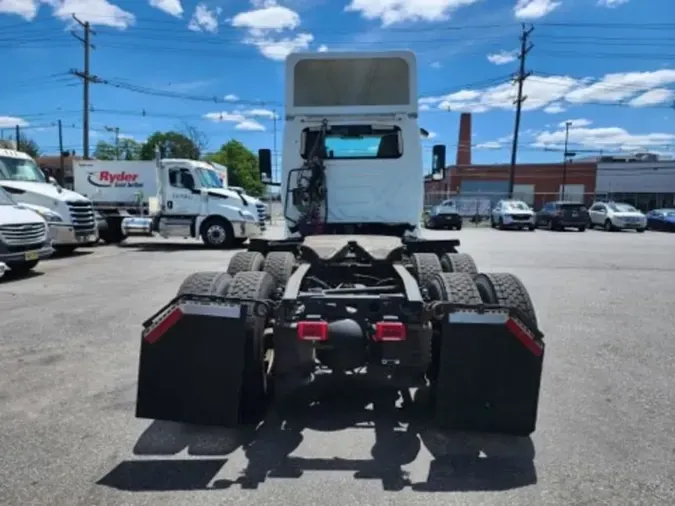 2019 NAVISTAR INTERNATIONAL LT625 DAYCAB T/A