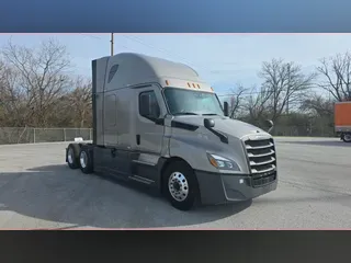2022 Freightliner Cascadia 126