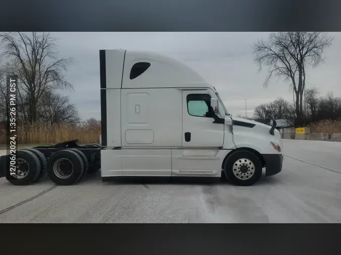 2020 Freightliner Cascadia