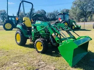 2022 John Deere 2025R