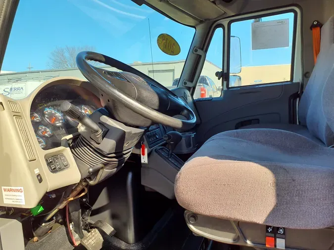 2018 NAVISTAR INTERNATIONAL 4300