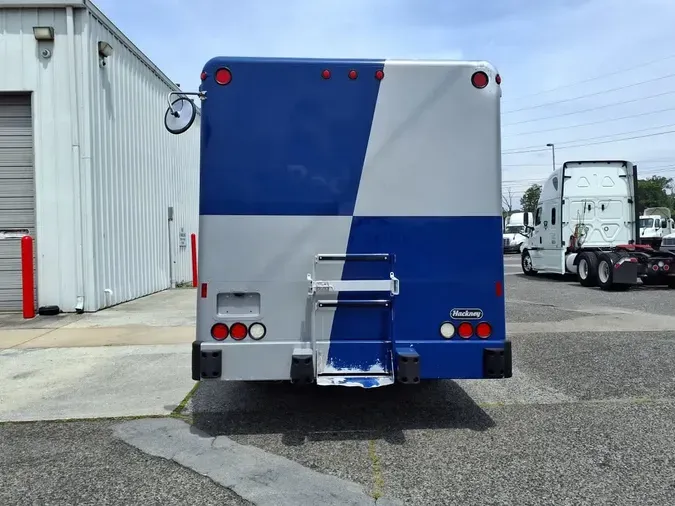 2019 ISUZU NRR
