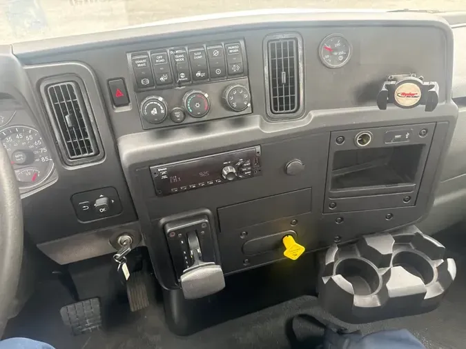 2020 NAVISTAR INTERNATIONAL MV607 (4X2)