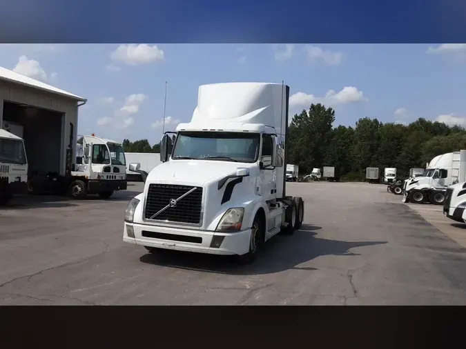 2017 Volvo VNL300