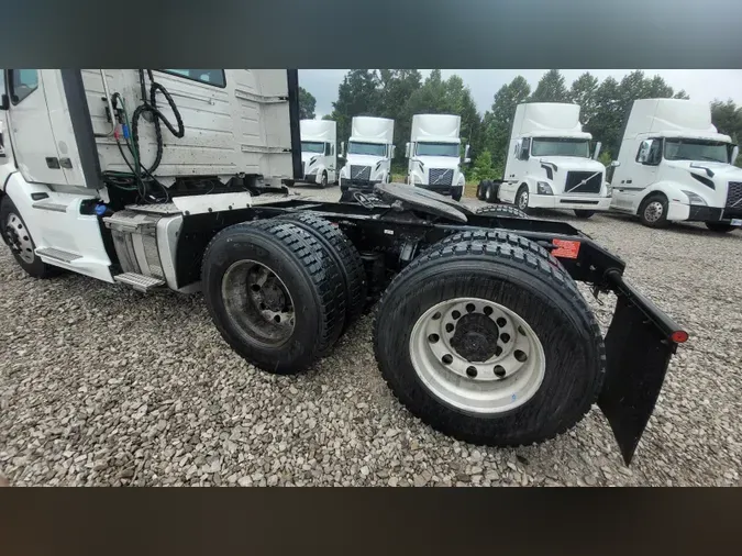 2019 Volvo VNL300