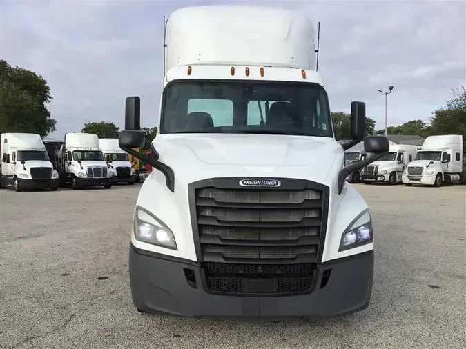 2018 FREIGHTLINER CA116