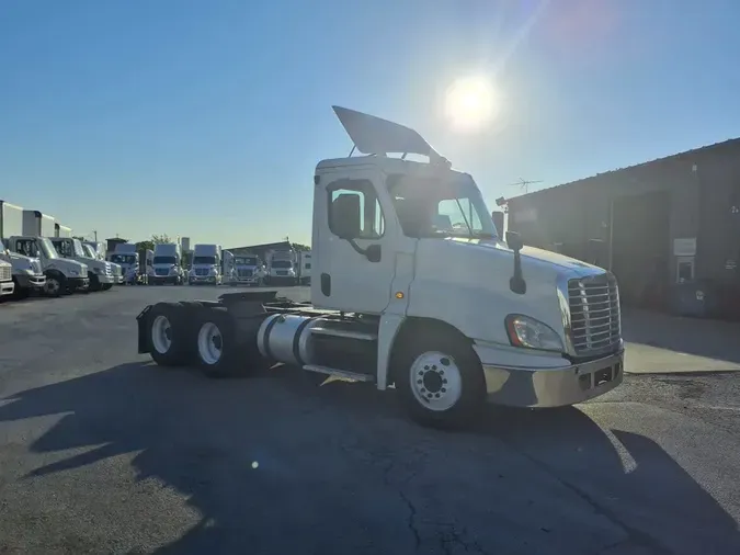 2018 FREIGHTLINER/MERCEDES CASCADIA 125