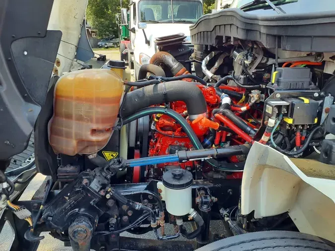 2018 NAVISTAR INTERNATIONAL 4300 LP