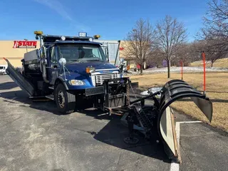 2007 Freightliner M2 106