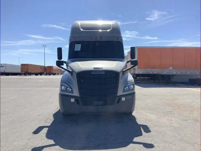 2020 Freightliner Cascadia