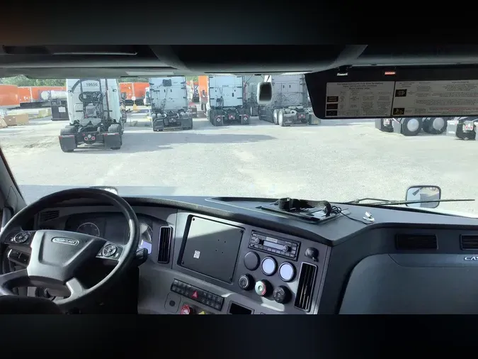 2020 Freightliner Cascadia