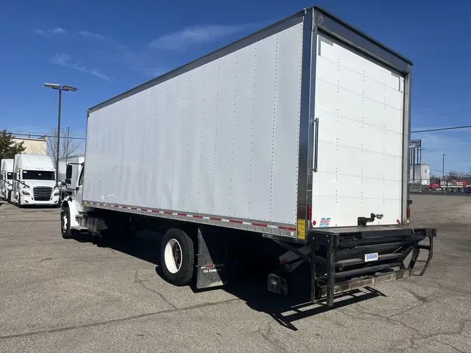 2019 Freightliner M2 106