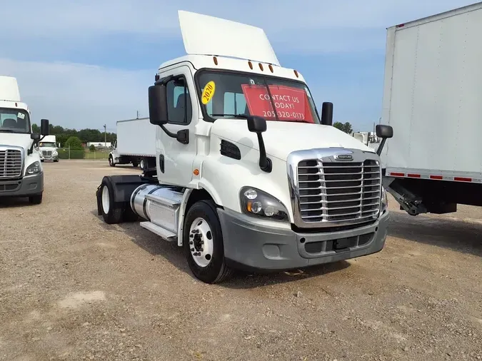 2020 FREIGHTLINER/MERCEDES CASCADIA 113
