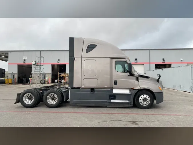 2024 Freightliner Cascadia 126