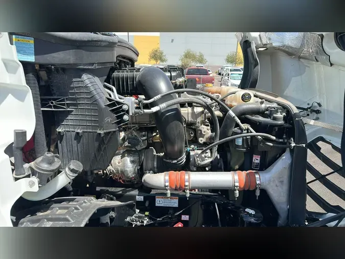 2022 Freightliner Cascadia 126