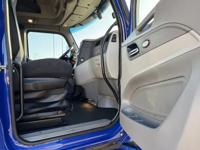 2022 Peterbilt 579