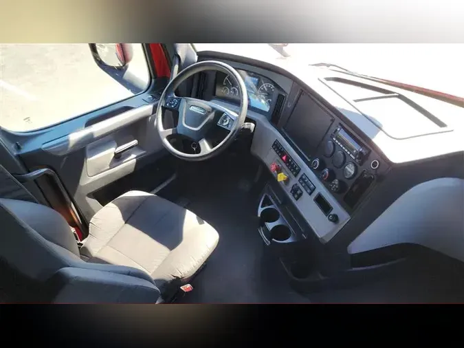2022 FREIGHTLINER CA126