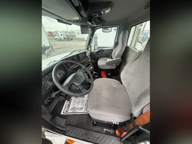2020 International LT625