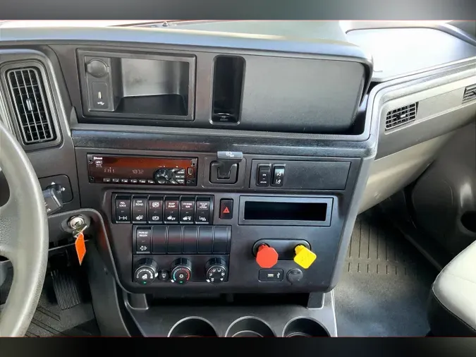 2019 INT LT625 6x4