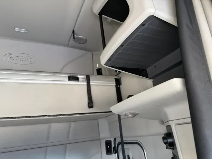 2022 Peterbilt 579