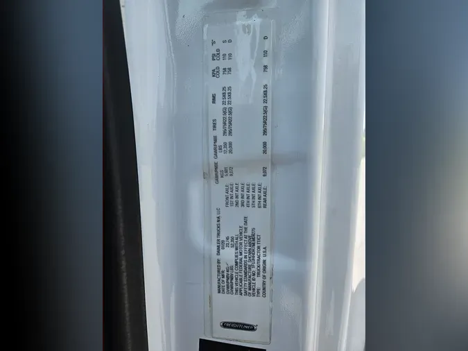2021 FREIGHTLINER Cascadia 126