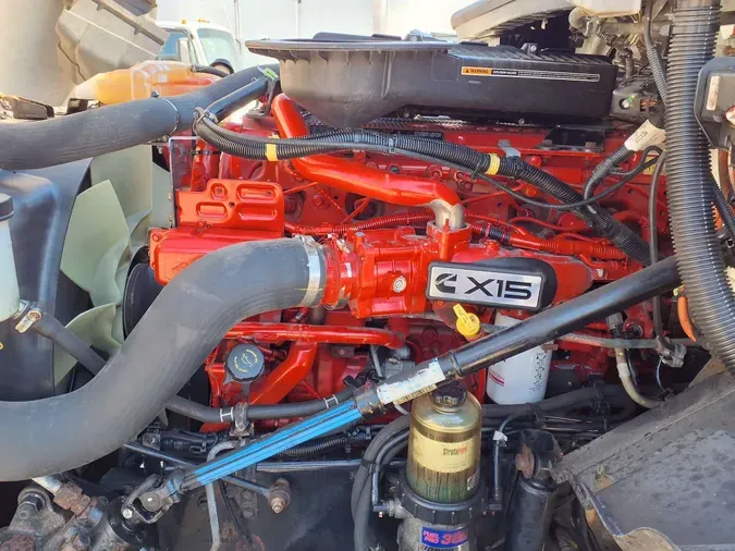 2021 NAVISTAR INTERNATIONAL LT625 DAYCAB S/A