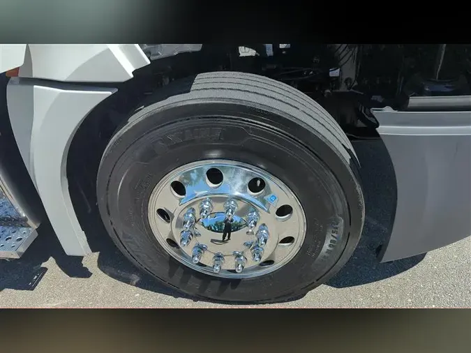 2019 FREIGHTLINER CA126