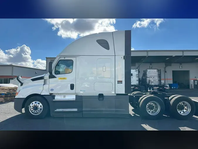 2022 Freightliner Cascadia 126288b653d651e4e6ba39b3b104fd7d9c2