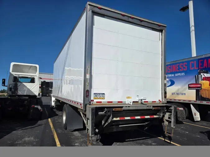 2019 FREIGHTLINER M2 106