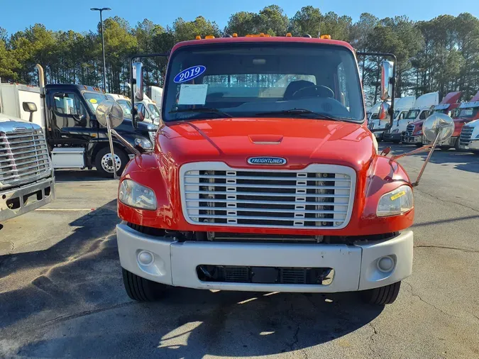 2019 FREIGHTLINER/MERCEDES M2 106